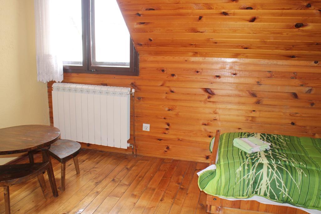 Hostel Hikers Den Zabljak  Room photo